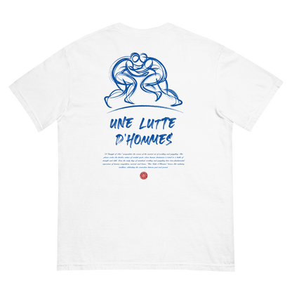 Une Lutte d'Hommes Artist T-Shirt - White